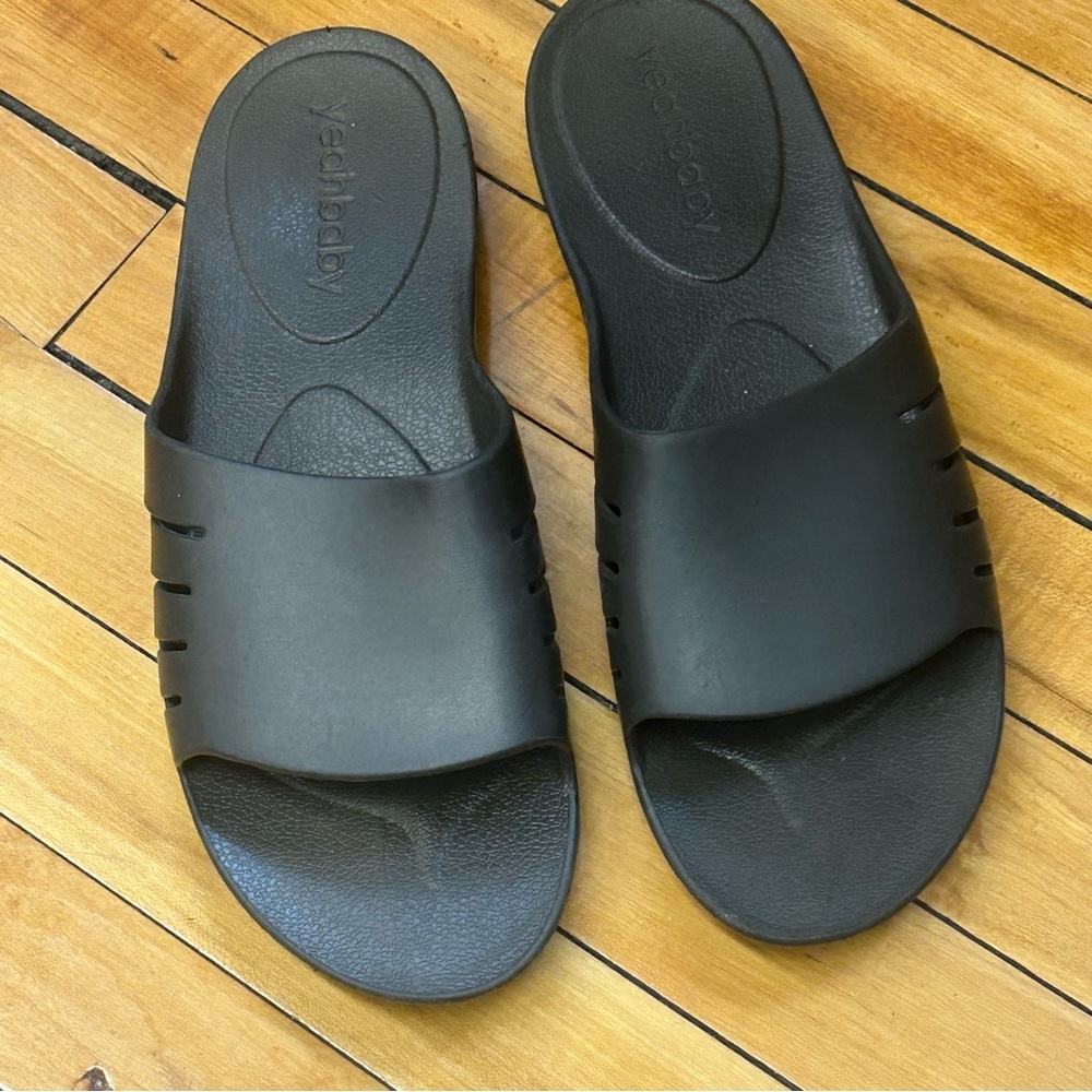 Yeah Baby Cloud 9 Spa Sandals Men’s L Comfort Slides Recovery Lounge Like New